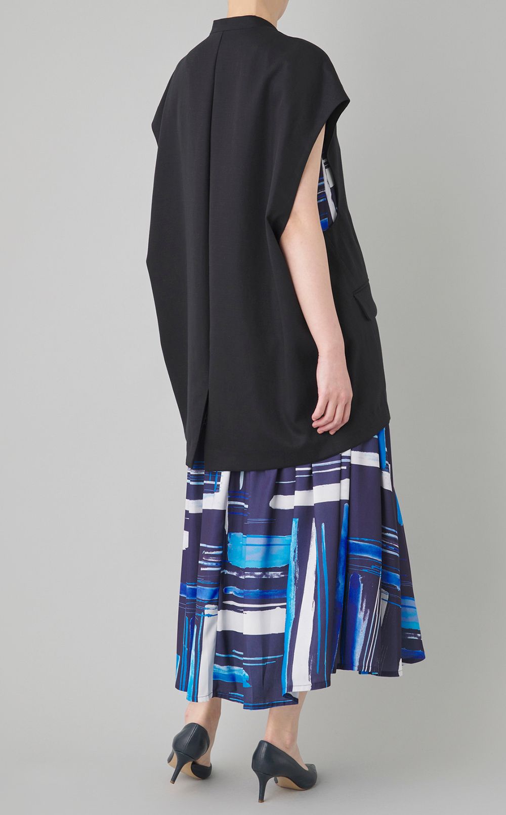 ノースリーブオーバージレコート