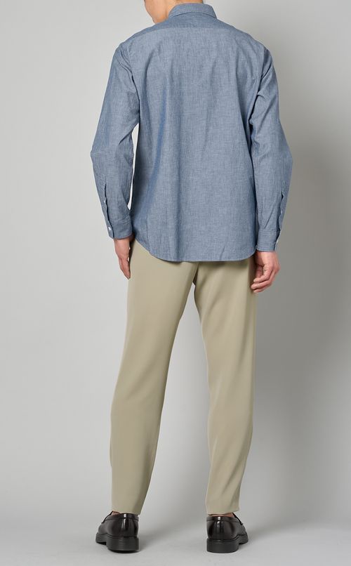 シャンブレーシャツ