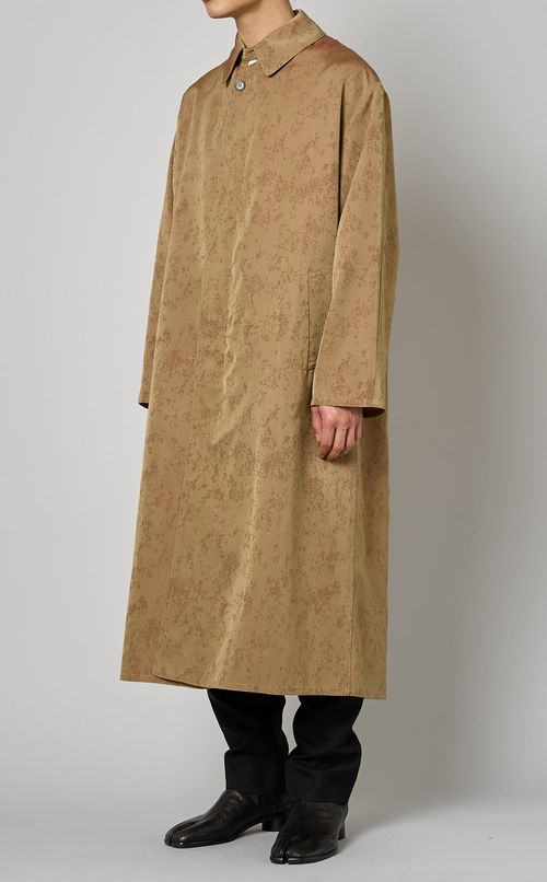 スリムテーパードスラックス