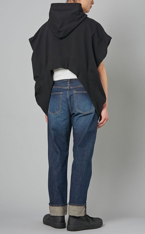 エンブレムバックデザインパーカー