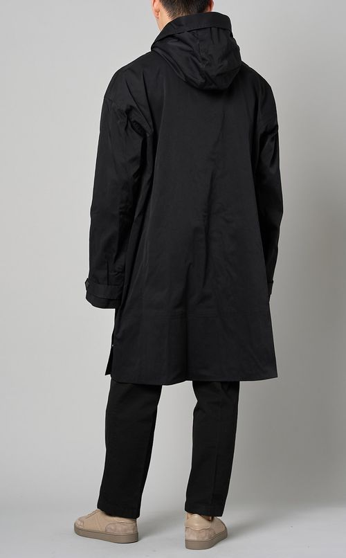 ナイロンフーディロングコート
