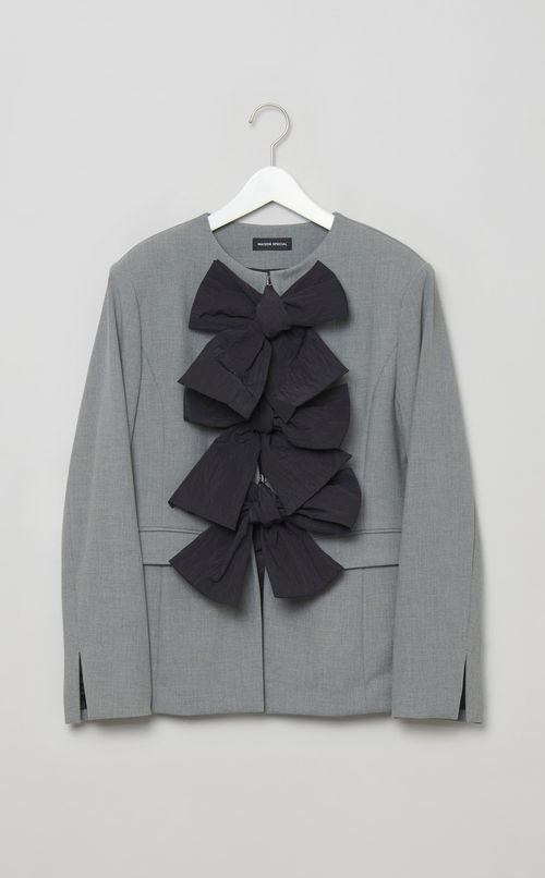 ノーカラーリボンジャケット