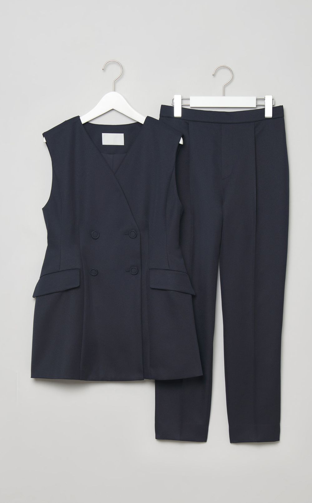 ペプラムジレパンツセットアップ