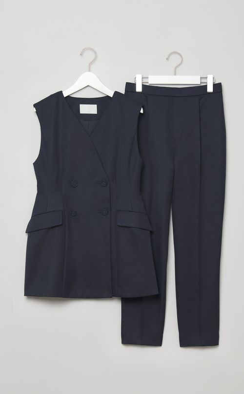 ペプラムジレパンツセットアップ