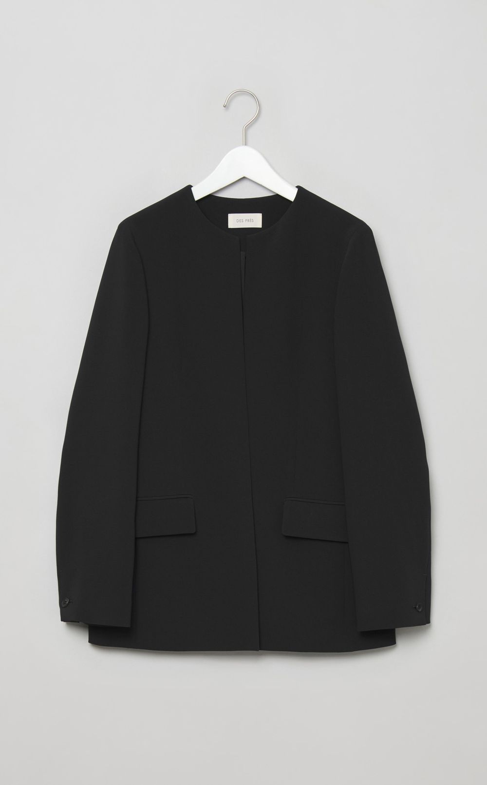 ノーカラークルーネックジャケット