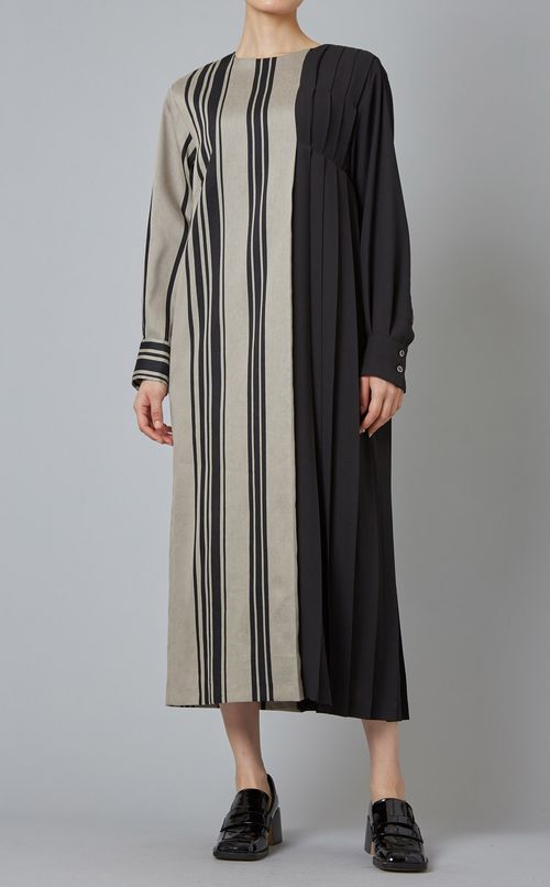 マルチストライププリーツワンピース
