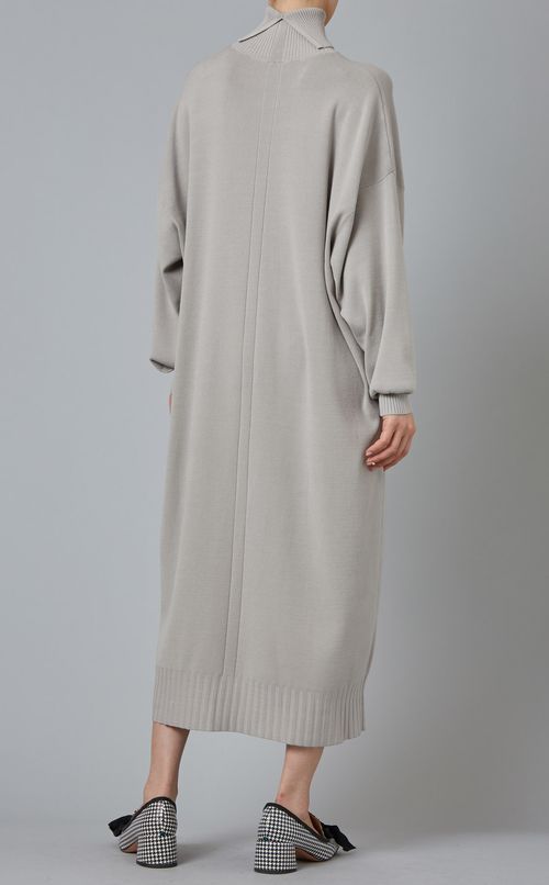 タートルネックニットワンピース