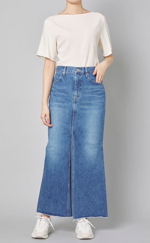 ハーフスリーブクルーネックブラウス