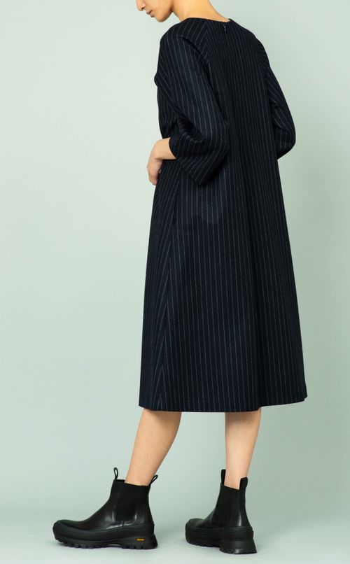 キーネックラグランワンピース