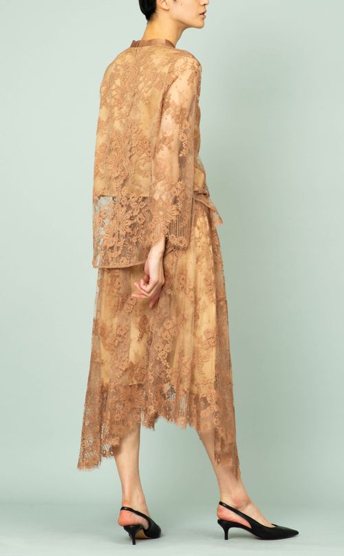 レースブラウス