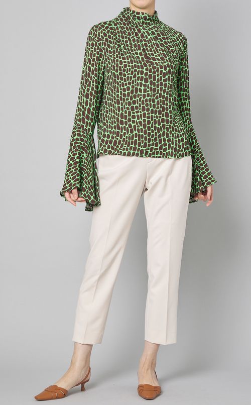 ジラフプリントフレアスリーブブラウス