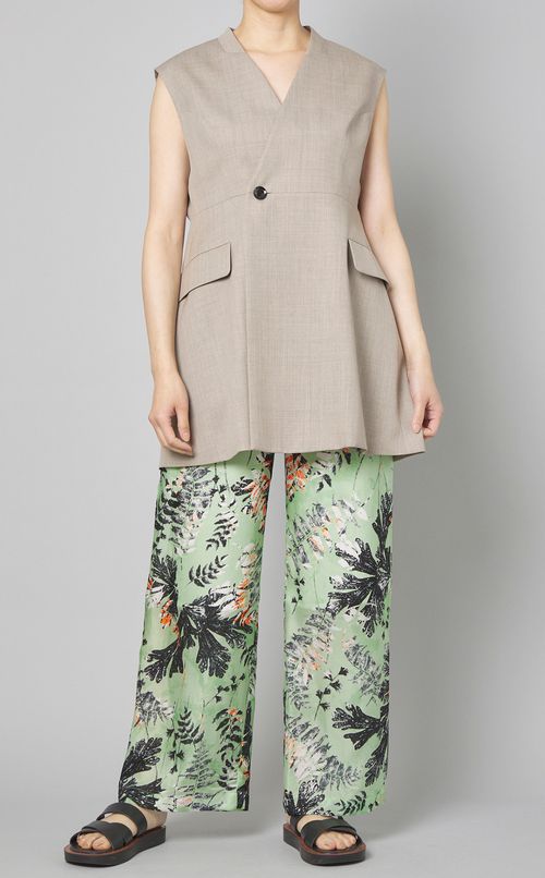 ウールツイルバックスリットジレ