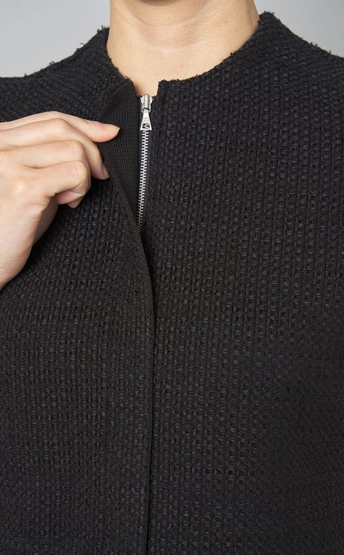 フロントジップニットジレ