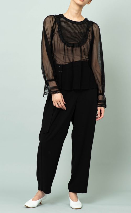 ヨーク切替ピンタックブラウス