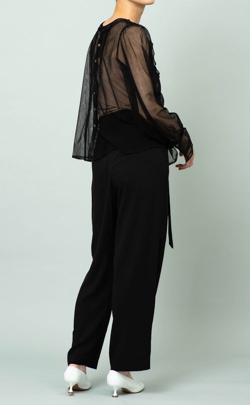 ヨーク切替ピンタックブラウス