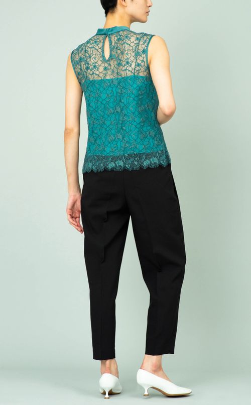 フラワーレースプルオーバーブラウス