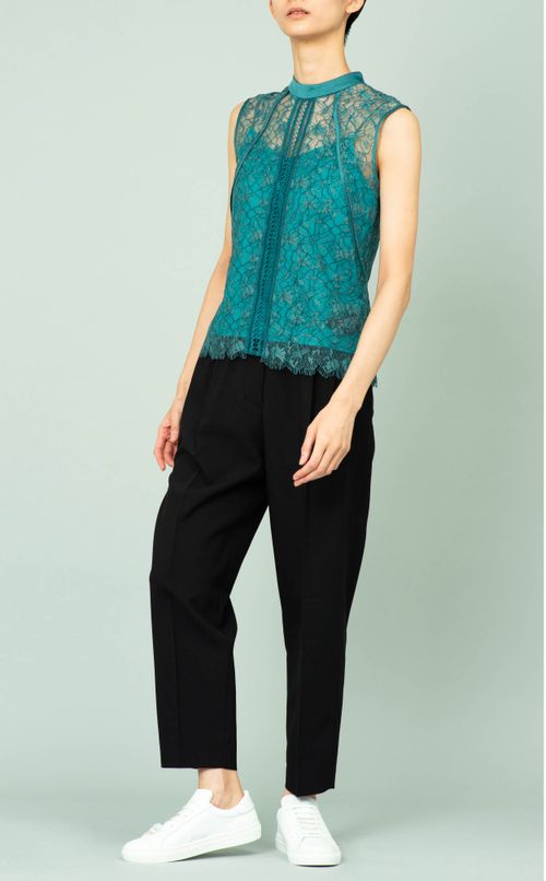 フラワーレースプルオーバーブラウス