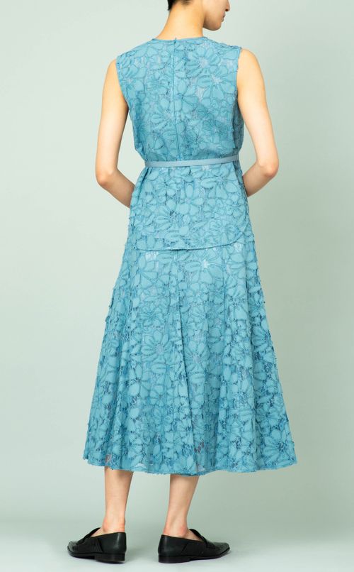 フラワーレースノースリーブブラウス