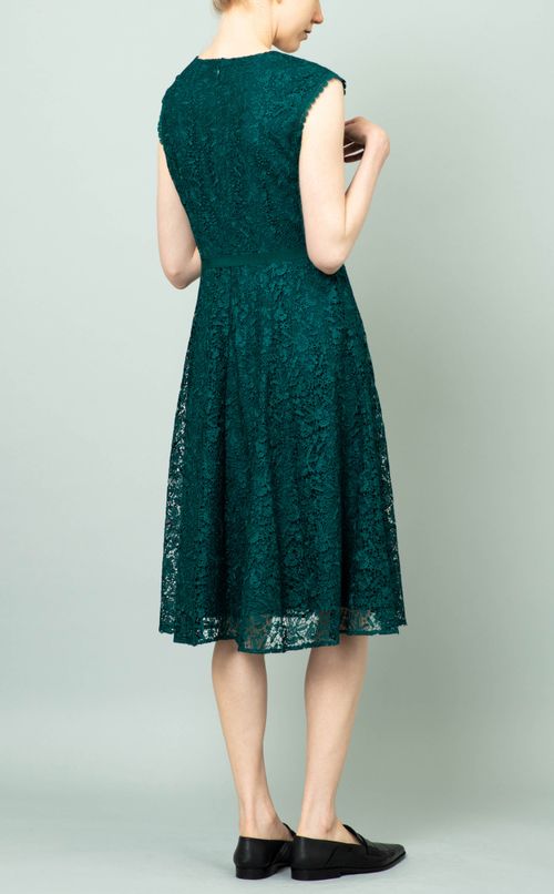 レースVネックワンピース