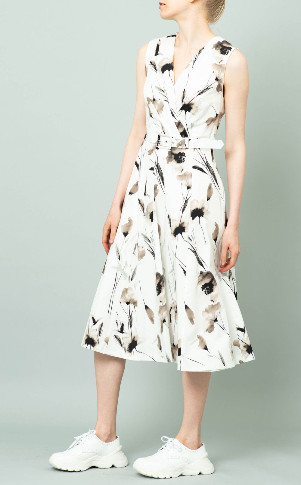 ベルト付フラワーワンピース