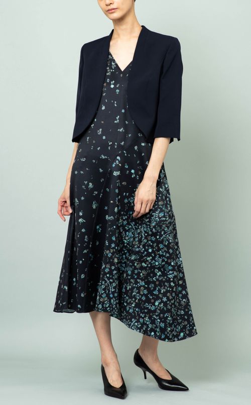 ノーカラーショートジャケット