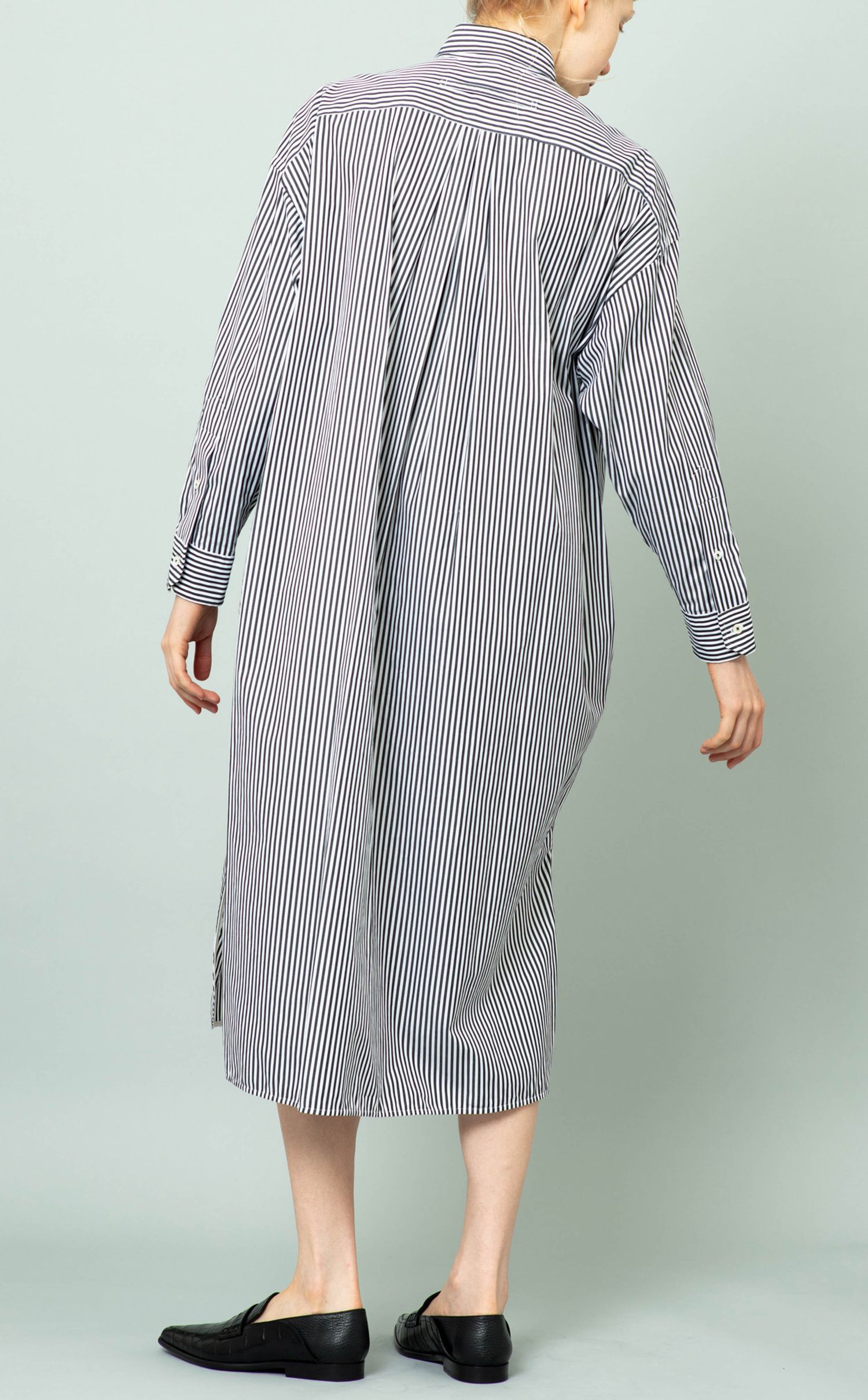 TICCA ストライプ シャツワンピース 美品長袖グレー✖️ホワイト人気型 TICCA 【美品】 / ティッカ | ストライプシャツワンピース F