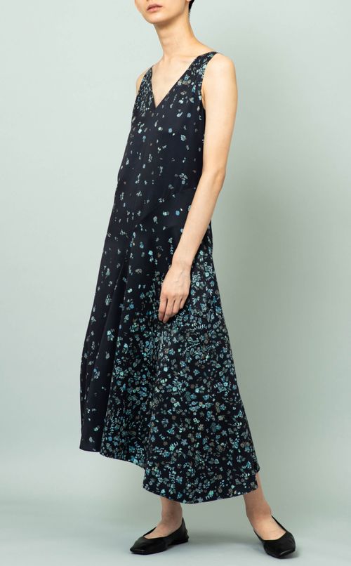 フラワーVネックワンピース