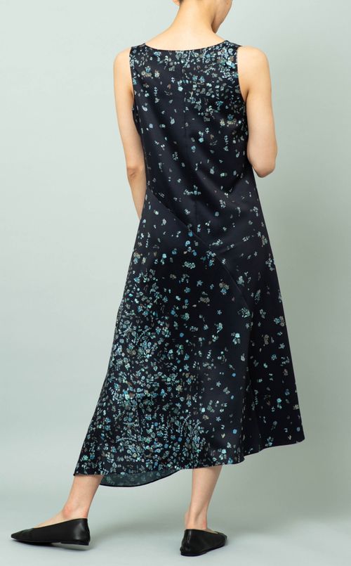 フラワーVネックワンピース