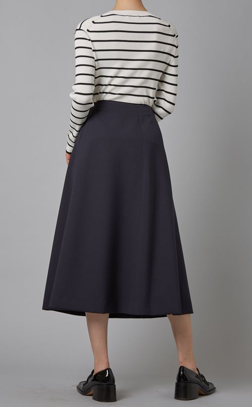 ストレッチフレアスカート