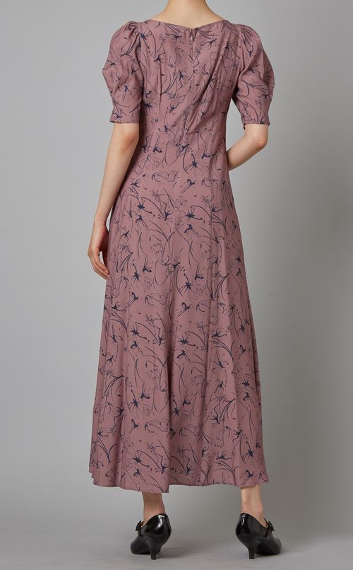 ラインフラワースリーブタックワンピース