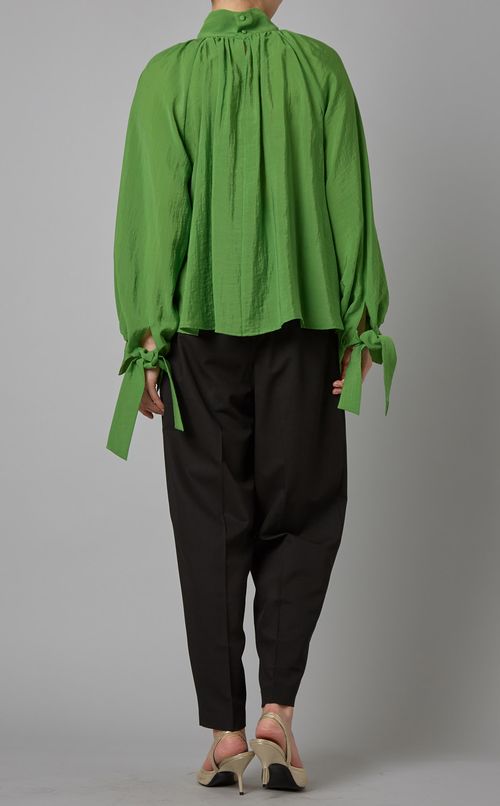 ボリュームシアーブラウス