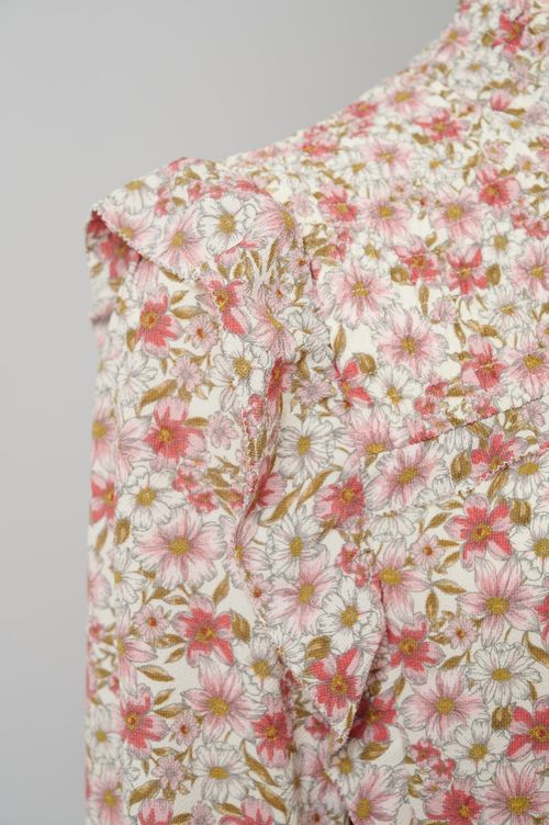 フラワープリントシャーリングワンピース