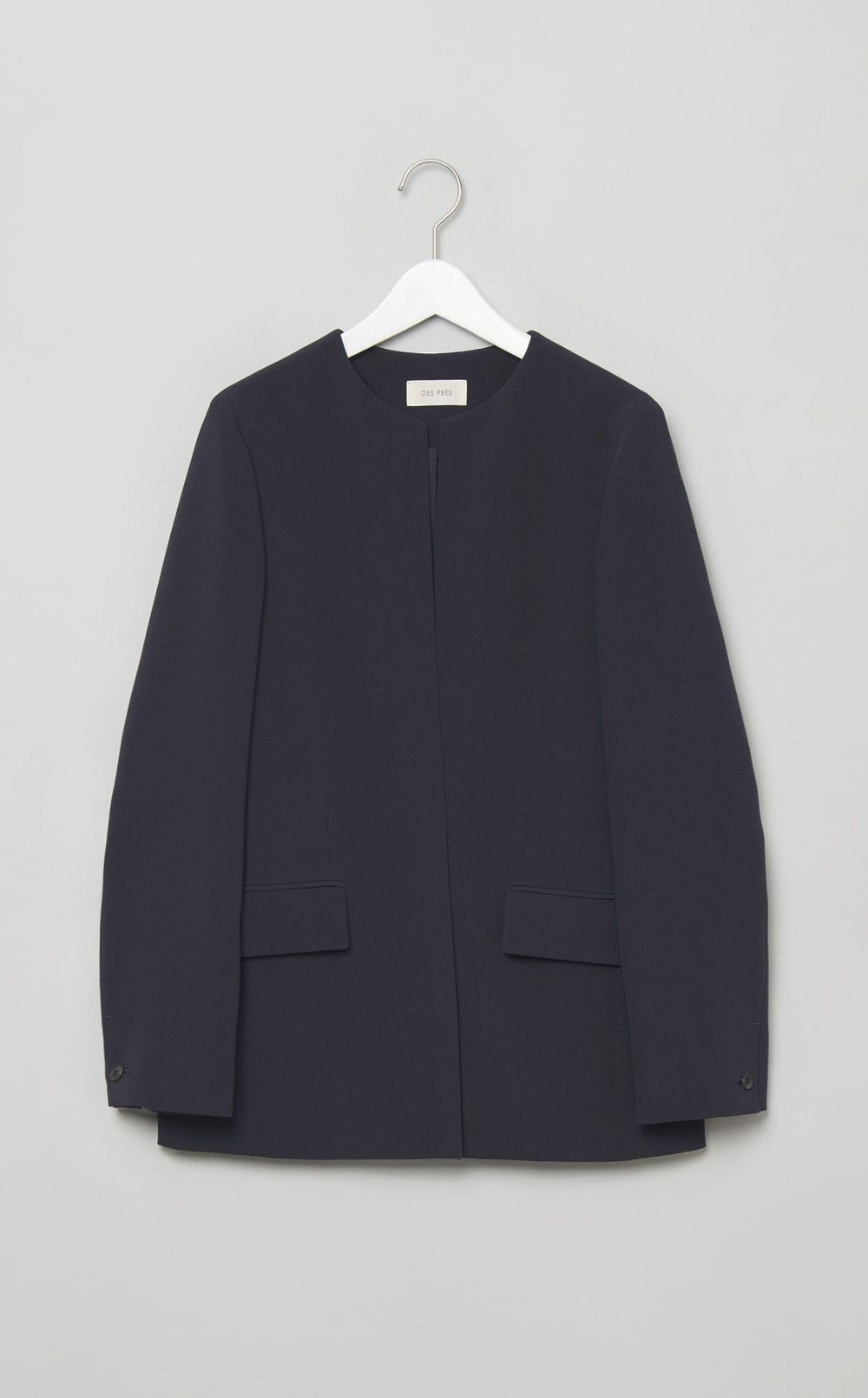 ノーカラークルーネックジャケット