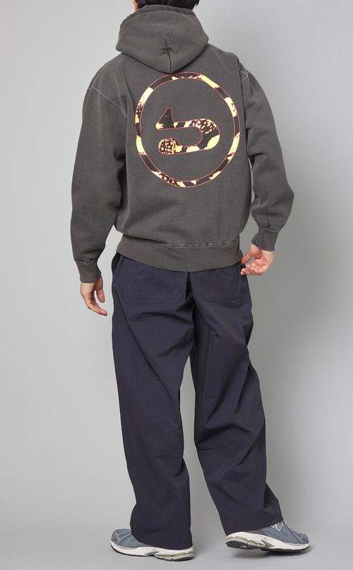 オーバーダイプリントフーディー