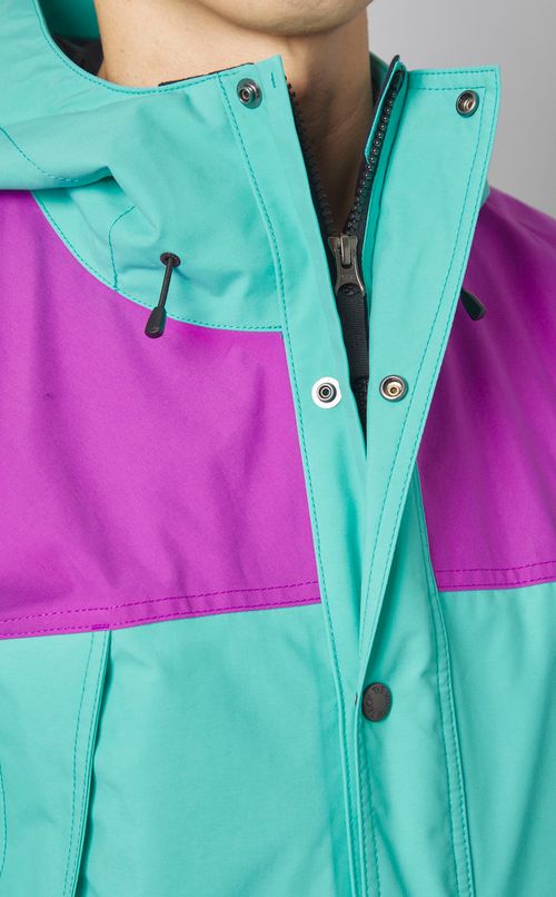 マウンテンライトジャケット