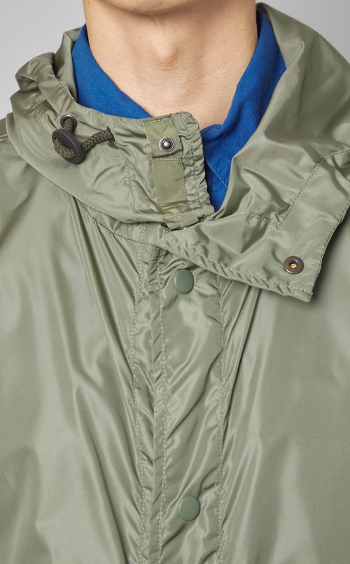 ライトナイロンスノーパーカー