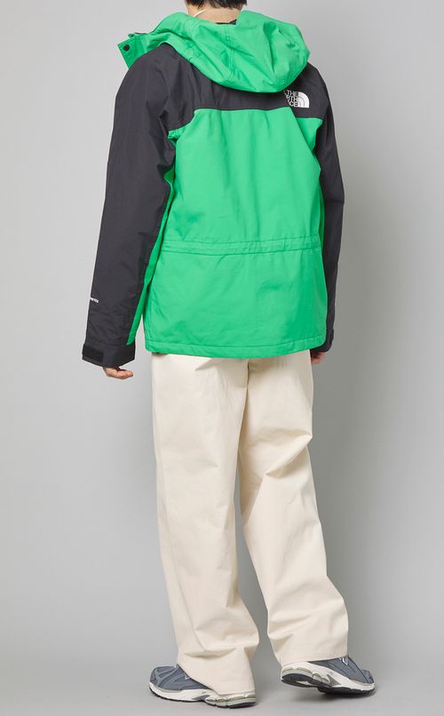 マウンテンライトジャケット