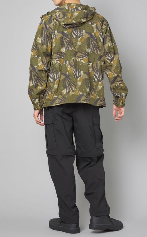 カモフラコンパクトジャケット