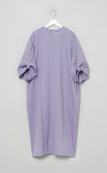 スリーブベルトサックドレス