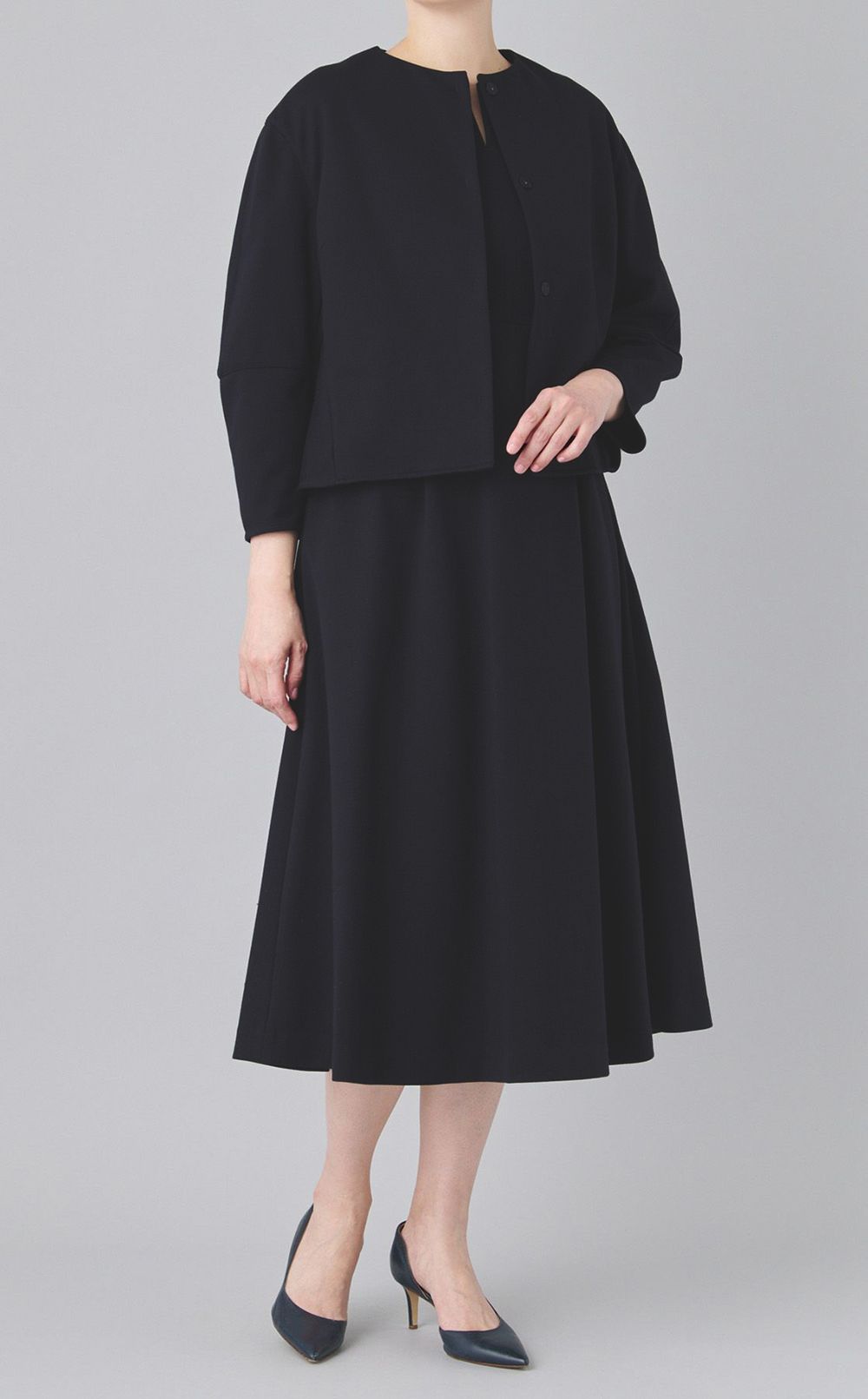 アムンゼンバックペプラムジャケット