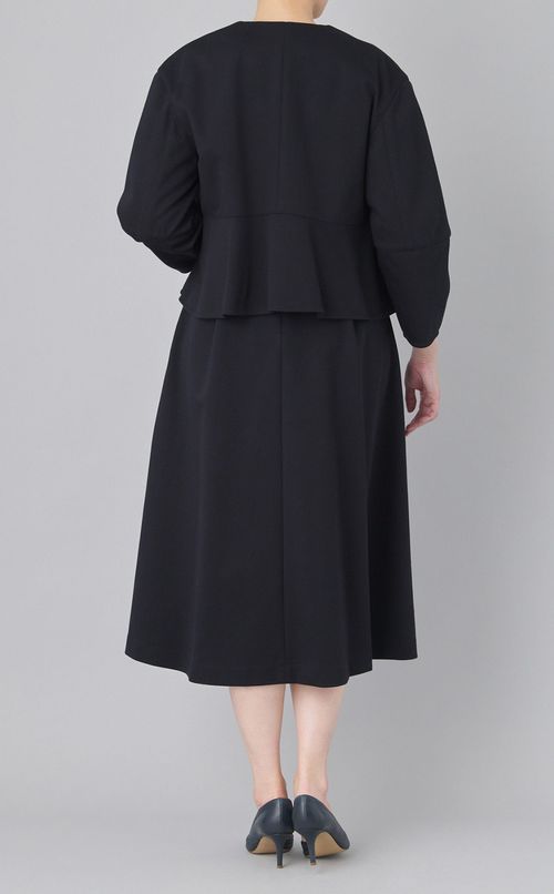 アムンゼンバックペプラムジャケット