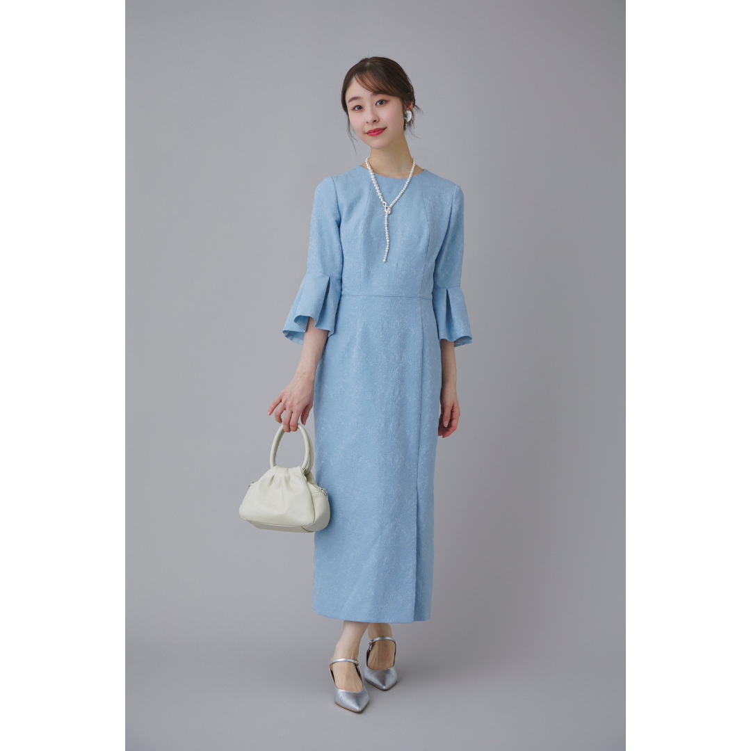 ブルーのお呼ばれドレス