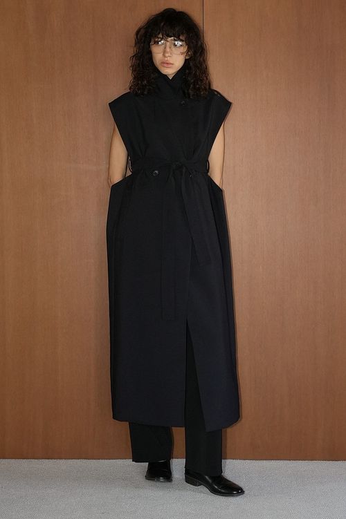 ベルト付ダブルブレステッドジレ