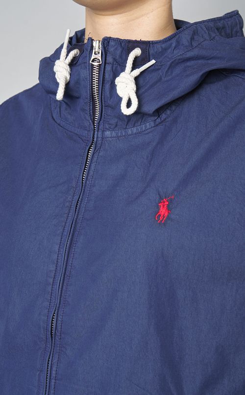 フーディウィンドブレーカー