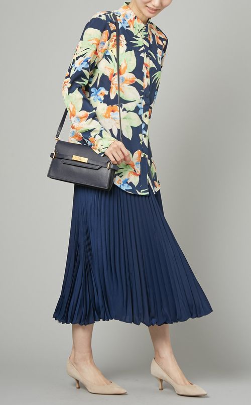 フラワープリントシャツ