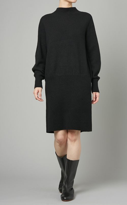 シームレスニットワンピース