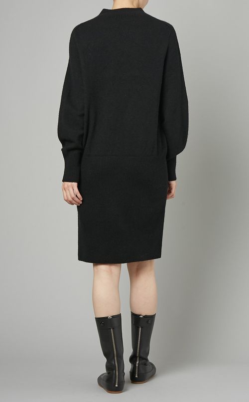 シームレスニットワンピース