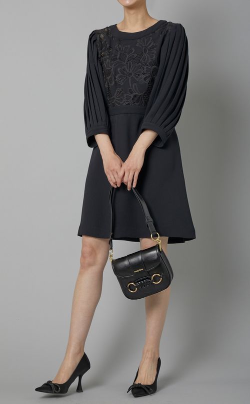 ギュピールレースフレアワンピース