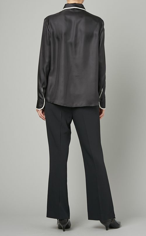 リボンタイロングスリーブブラウス