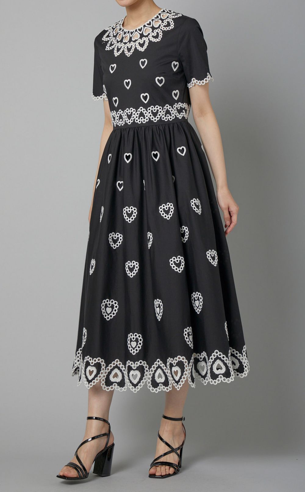 【VALENTINO】ローズ付き コンパクト ポプリン シャツドレス REDValentino|ハートエンブロイダリーポプリンドレス
